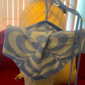 3D flower.  Tye neck. Blue&baby blue.